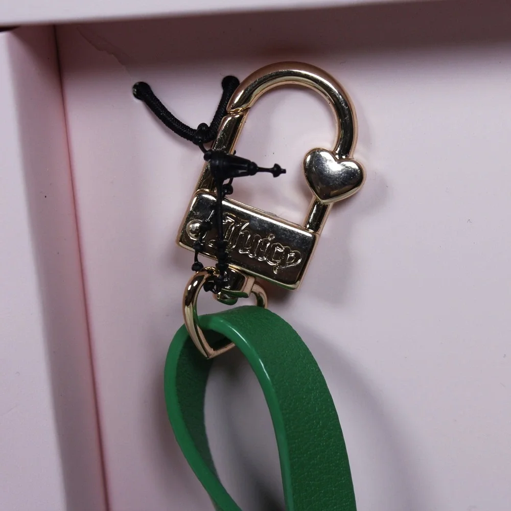 Juicy Couture Heritage Cherry Barrel Bag Gift Set - Brand New in‎ Box!